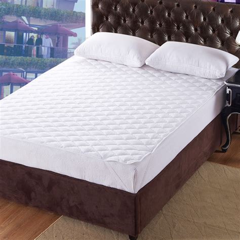 Quilted Mattress Protector | Mattress Cover at weisdinlinen.com