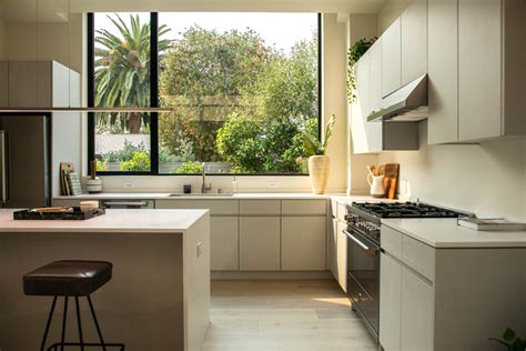 9 Ways to Create a Modern Minimalist Kitchen - chelseyhome.com