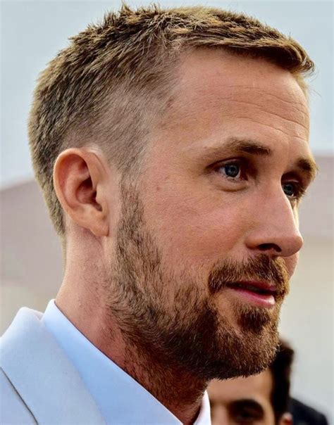 Ryan Gosling 💘 | Ryan gosling hair, Ryan gosling beard, Ryan gosling ...