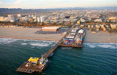 Clean Beach Project Underway For Santa Monica Beach - Canyon News