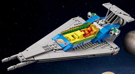 Watch: LEGO 10497 Galaxy Explorer alternate builds revealed