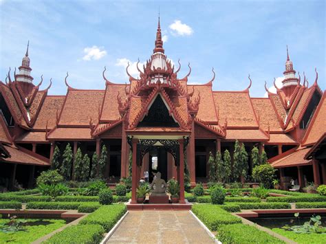 Phnom Penh Attractions, Discover Cambodia