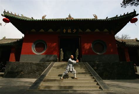 History of the Shaolin Temple - 10000 Victories Kung Fu