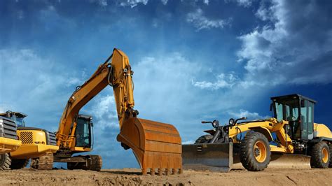 17 Types of Heavy Equipment Commonly Used in Construction