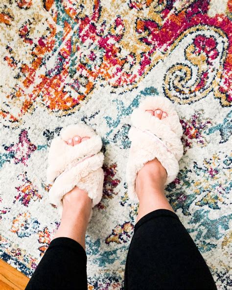 Fur slippers under $20! | Fur slippers, Slippers, Style