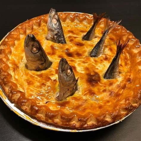 Stargazy pie, el pastel británico con sardinas que se toma una vez al año