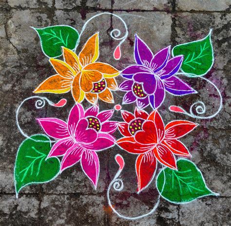 Lotus kolam | New rangoli designs, Small rangoli design, Rangoli kolam ...