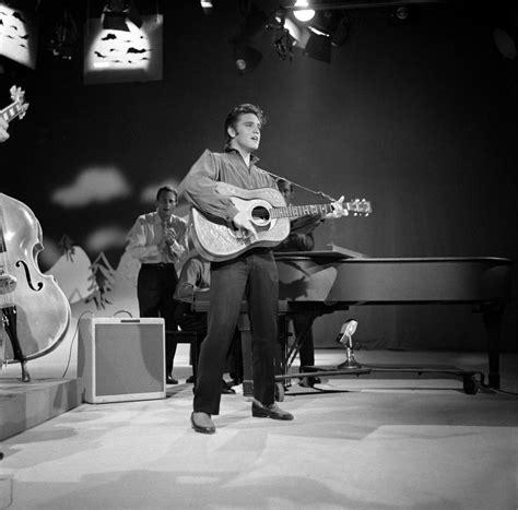 Why Elvis Presley Isn’t the King to Millennials - History in the Headlines