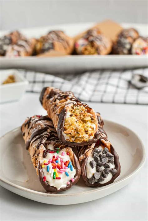 Cannoli Recipe - Shugary Sweets