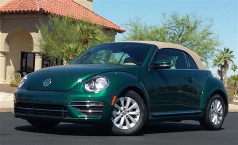 2018 Volkswagen Beetle Convertible The Daily Drive | Consumer Guide®