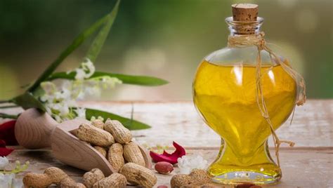 8 health benefits of peanut oil | HealthShots