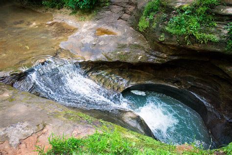 Waterfalls and Hiking at Hocking Hills State Park - Wander The Map