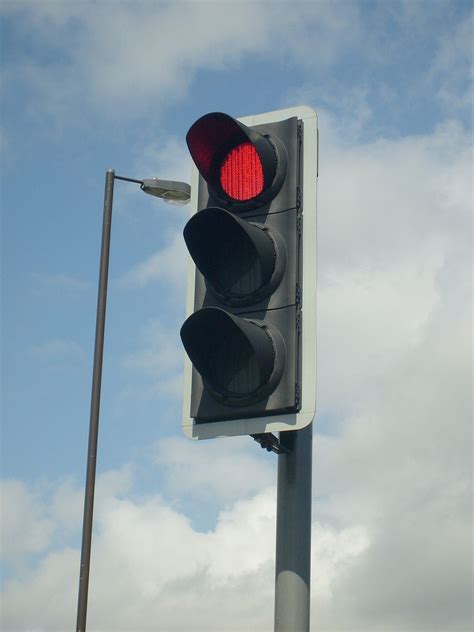 Traffic light - Wikipedia