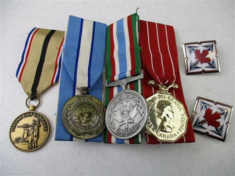 CANADIAN/US MILITARY MEDALS - Switzer's Auction & Appraisal Service