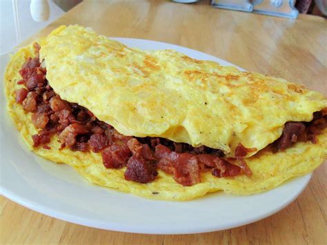 Omelette Recipe Cheese And Bacon | Deporecipe.co