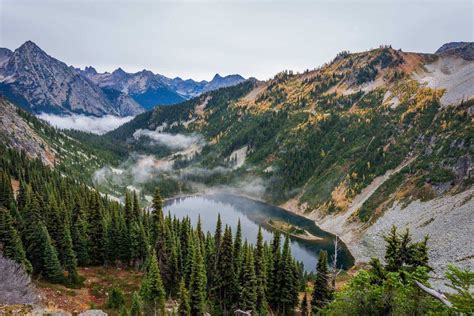 The 13 Best Hikes in North Cascades National Park, Washington