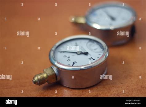 Pressure gauge, manometer Stock Photo - Alamy