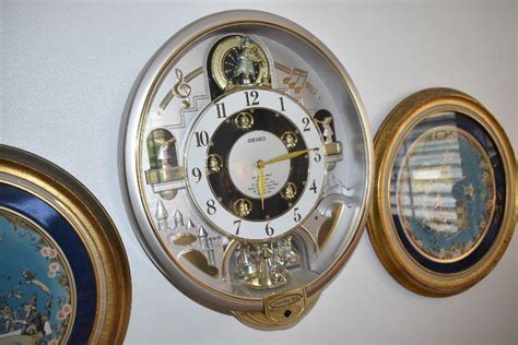 Lot 10, SEIKO Charming Bell Wall Clock, Musical | EstateSales.org