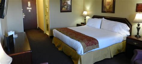 Luxury Inn & Suites Hotel | Troy, MO 63379