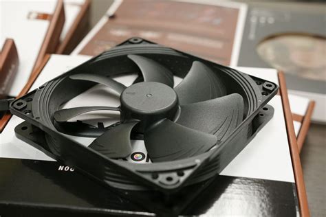 How to install (or replace) a case fan | PCWorld