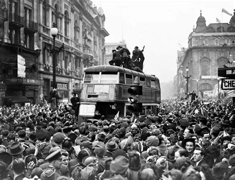 VE Day 1945 across the UK - Hinckley Times