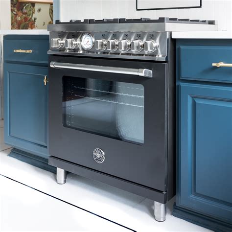 Five Facts about my New Bertazzoni Master Series Range ⋆ Jeweled Interiors