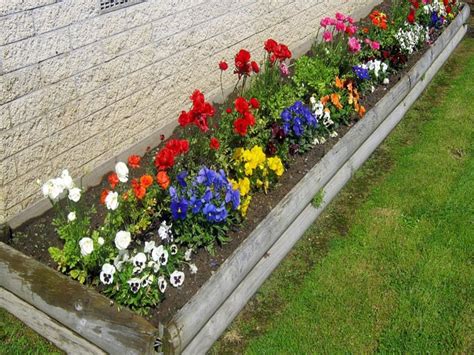 Simple Flower Bed Designs