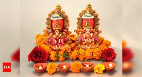 Lakshmi & Ganesh idols for homes and offices - Times of India