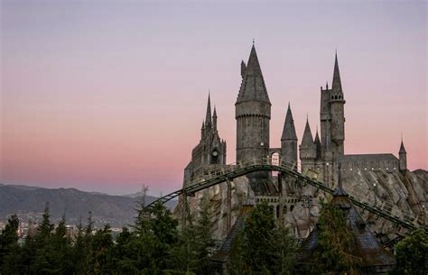 Wizarding World of Harry Potter Design - Universal Studios Hollywood ...