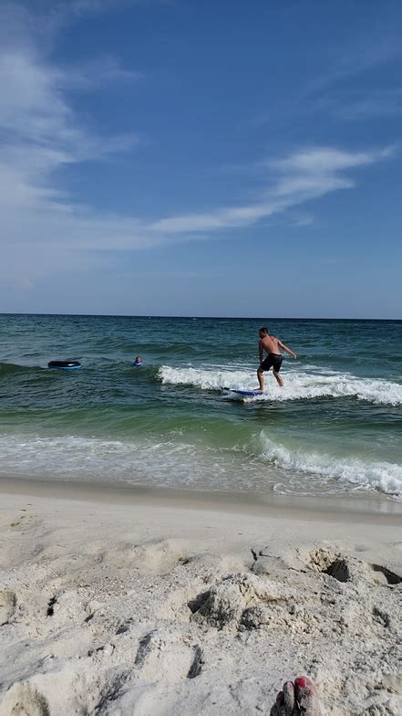 Navarre Beach Pier Surf Photo by Ryan Mays | 1:51 pm 10 Aug 2020