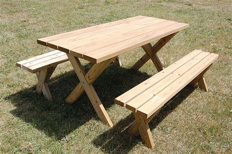 21 Wooden Picnic Tables: Plans and Instructions - Guide Patterns