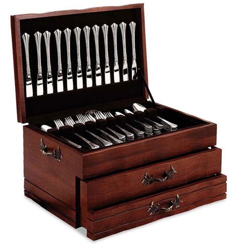 Reed & Barton Provincial 2-Drawer Silverware Chest - Mahogany - 200 ...