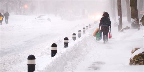 Ontario Winter Storm Is Bringing Up To 20 cm Of Snow This Weekend - Narcity