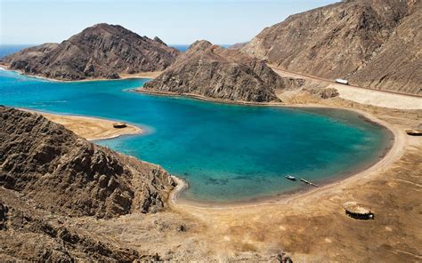 Fjord Bay, Taba / Red Sea / Egypt // World Beach Guide