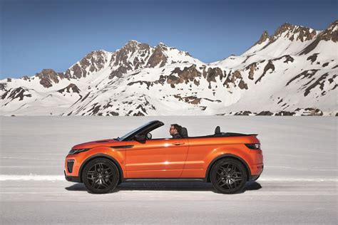 Range Rover Evoque Convertible side unveiled