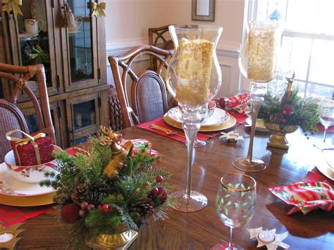 Designs by Pinky: ~~~Christmas Eve Dinner Table~~~