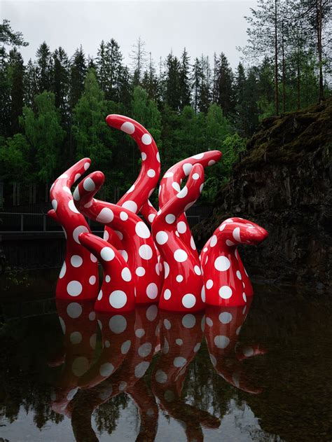 Yayoi Kusama’s most outstanding sculptures – Pumpkins & Flowers