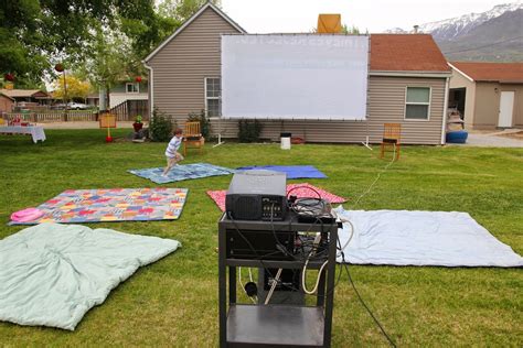 diy outdoor movie screen and frame | Diy outdoor movie screen, Outdoor ...