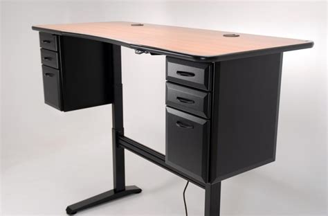 Ergo Office 72 adjustable height desk | Martin & Ziegler