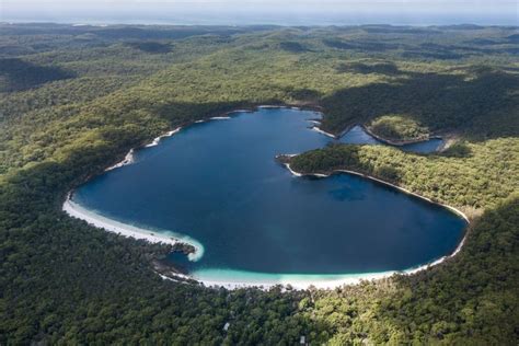 The Different Lakes On K'gari (Fraser Island) - Fraser-Tours.com