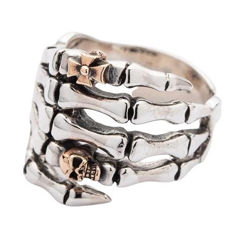 Skeleton Hand Ring