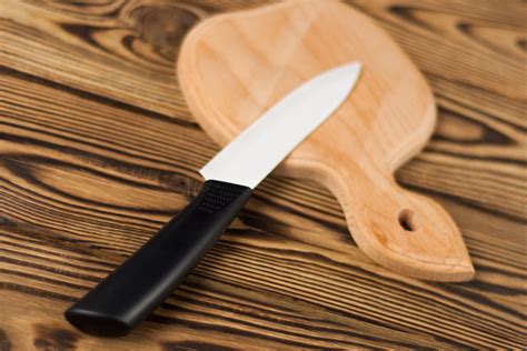 Ceramic Knives: A Complete Guide to Ceramic Blades