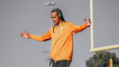 Tennessee football offensive recruiting grades after 2023 early signing ...