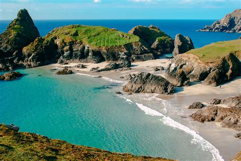 11 Gorgeous Places To Visit On The Coast Of Cornwall, England - Hand ...