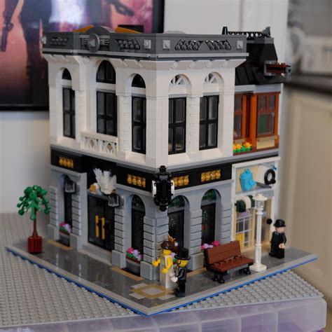 My DIY Brick Bank modular is finally complete : r/lego