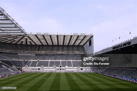 St James Park Stadium View Photos and Premium High Res Pictures - Getty ...