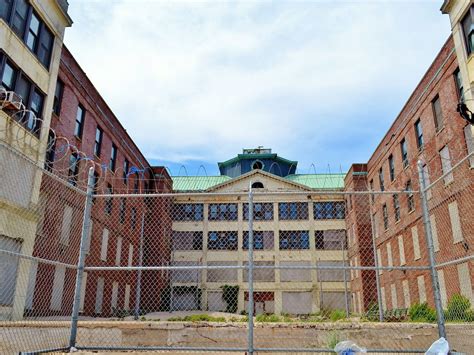 Mapping NYC’s creepy abandoned hospitals and asylums | Abandoned ...