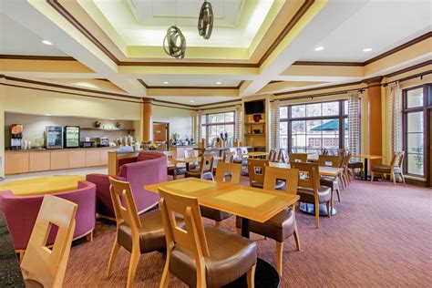 La Quinta Inn & Suites by Wyndham Raleigh Cary | Cary, NC Hotels