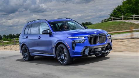 2024 BMW X7: 5 Reasons This Luxury SUV Is Perfect For You