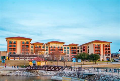 Hilton Rockwall Lakefront Hotel Review - My Curly Adventures